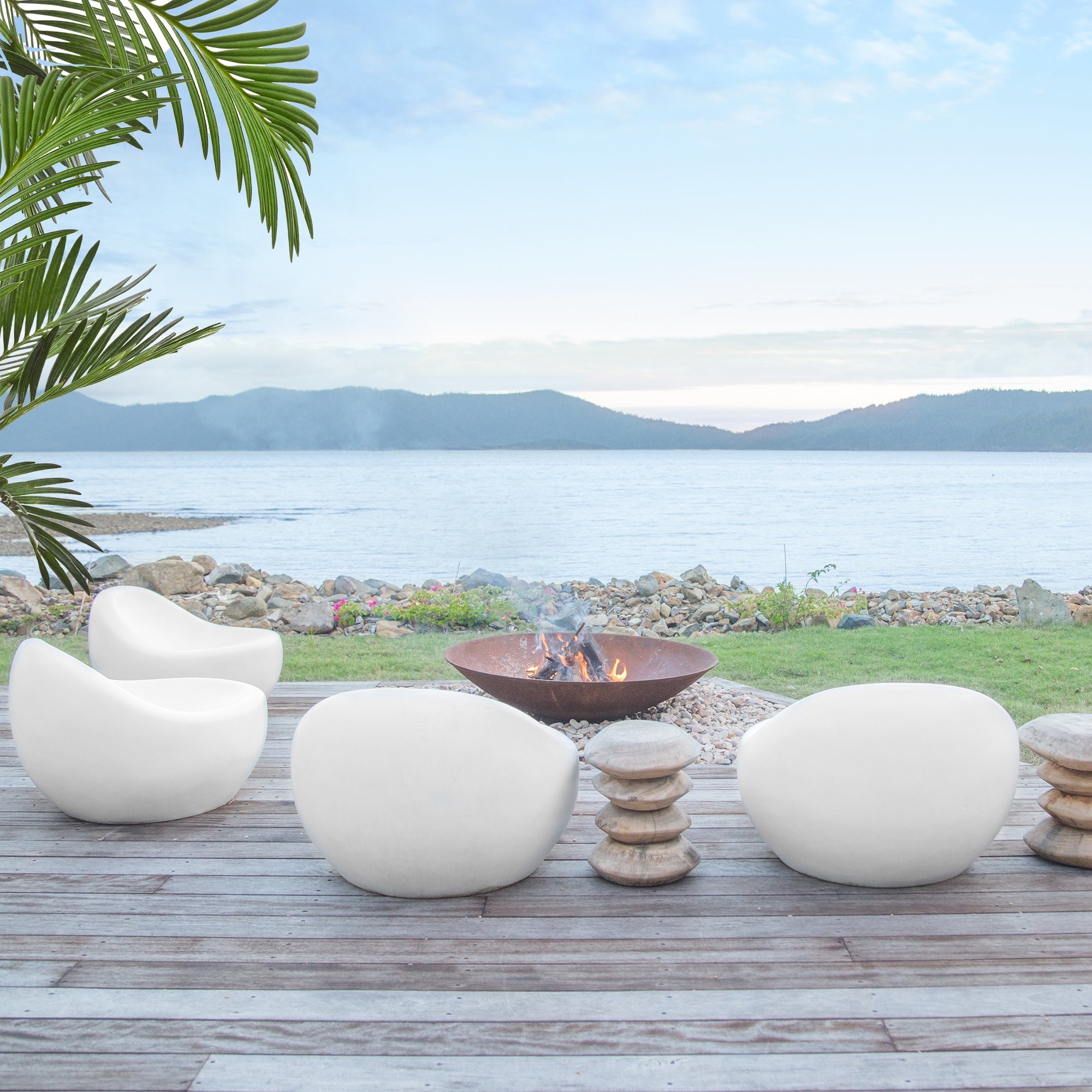 Santorini Chair | White Uniqwa Collections
