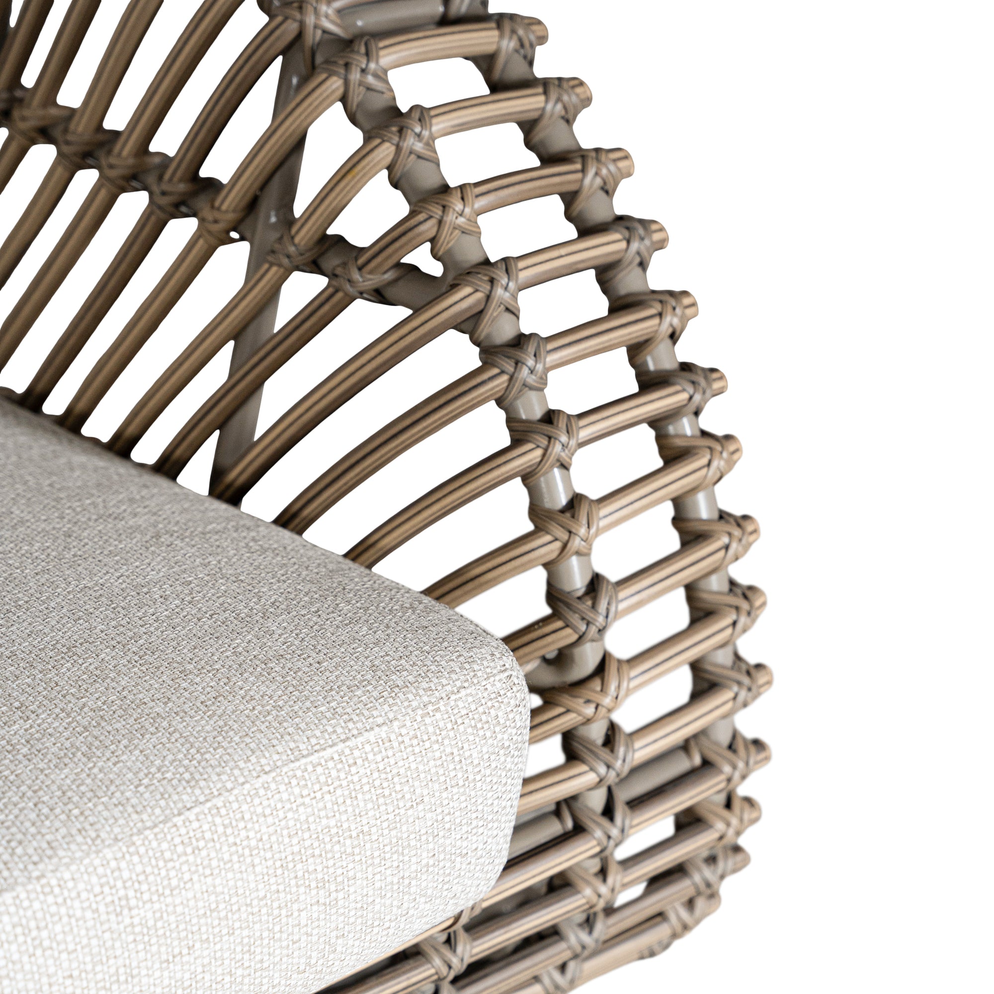 Makasi Sofa | One Seater Uniqwa Collections