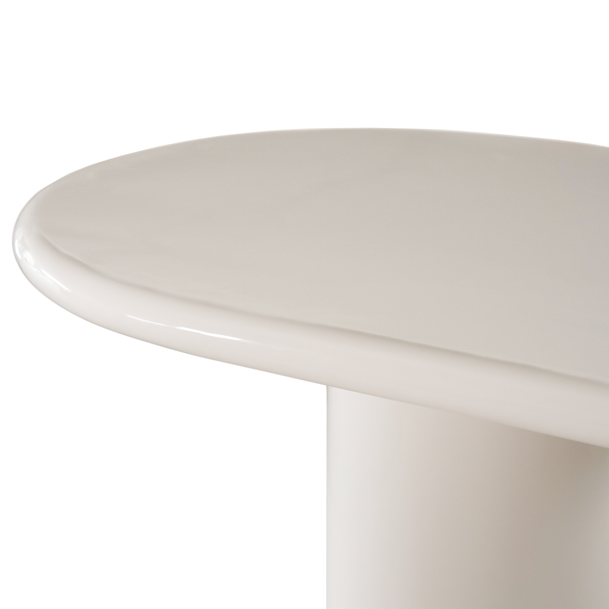Mukalla Oval Dining Table | High Gloss Vanilla