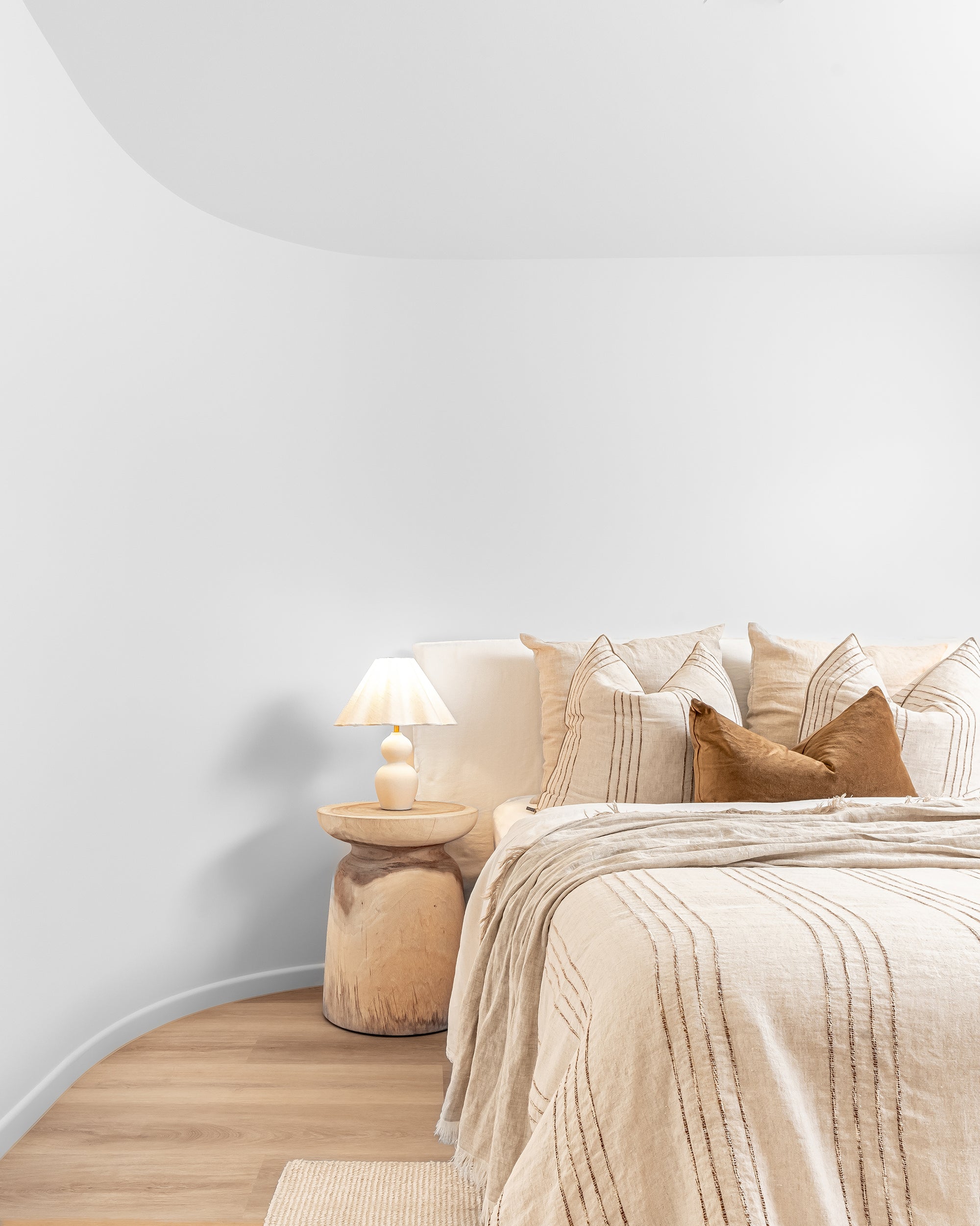 Akoni Side Table | Natural Uniqwa Collections