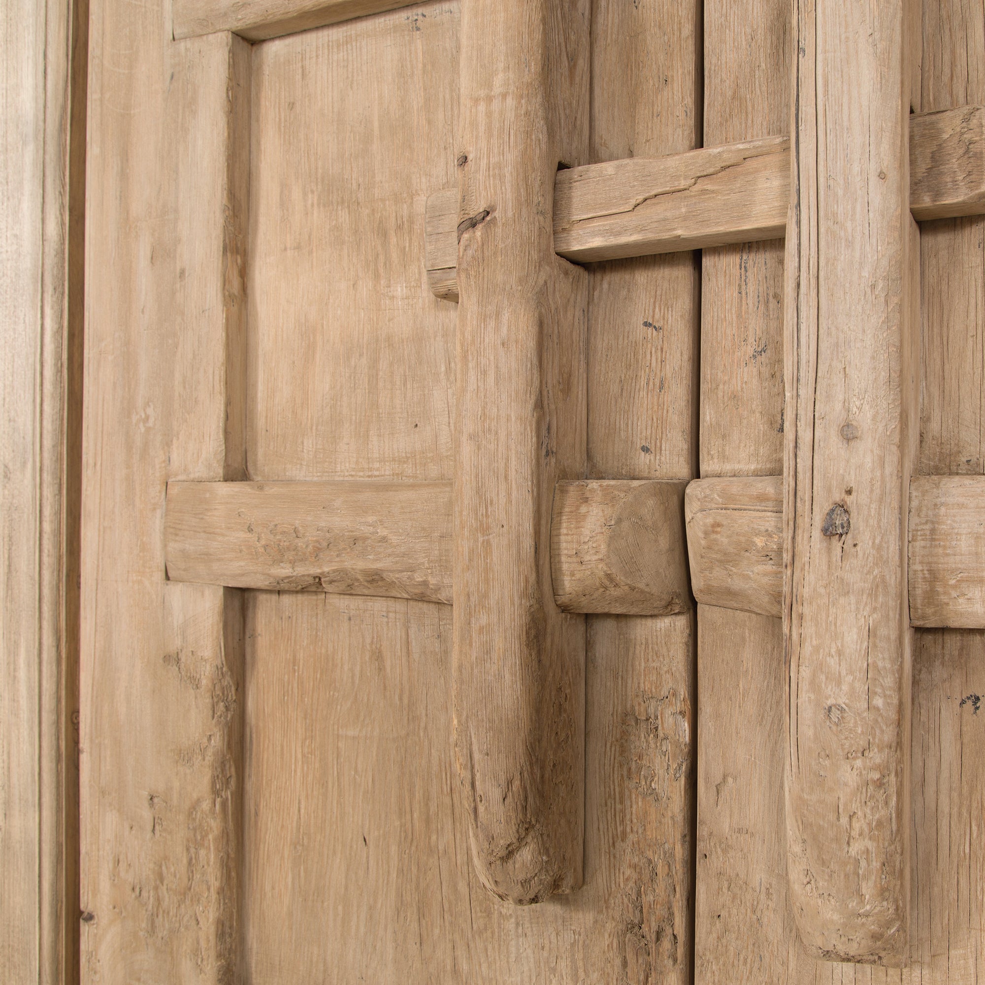 Bulu Elm Cabinet | Natural Uniqwa Collections