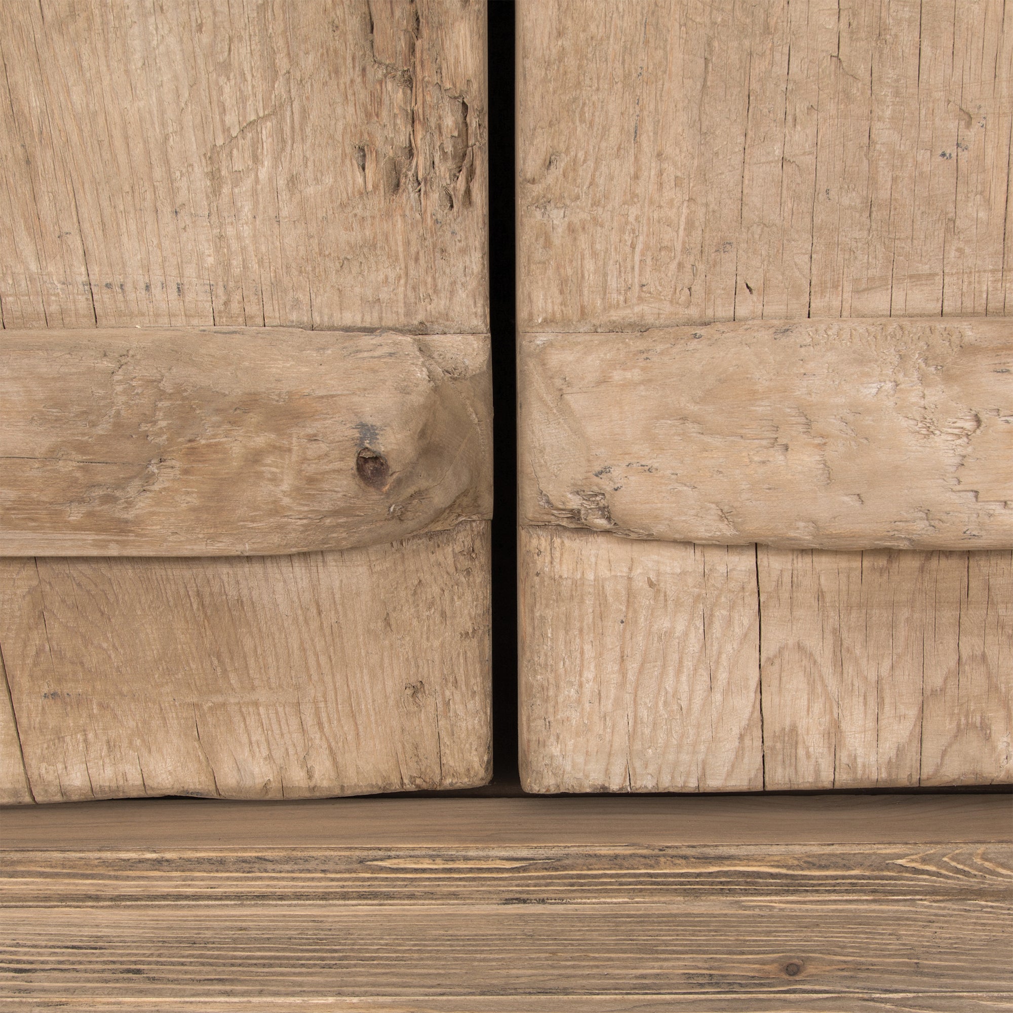 Bulu Elm Cabinet | Natural Uniqwa Collections
