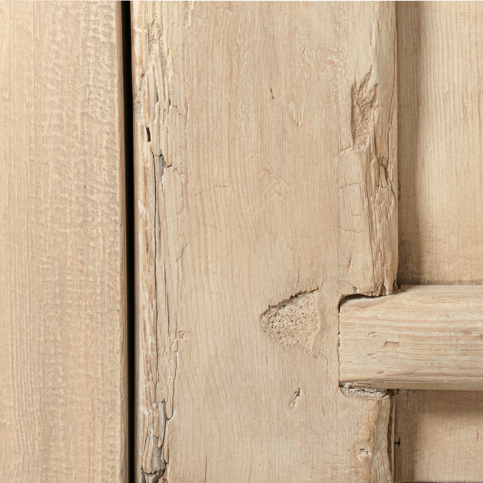 Bulu Entertainment Unit | Six Door | Blonde Uniqwa Collections