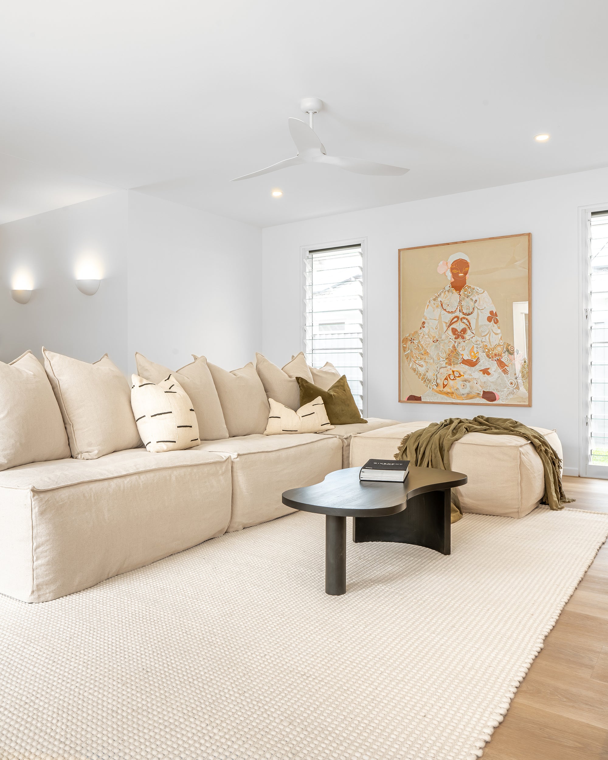 Hendrix Ottoman Uniqwa Collections