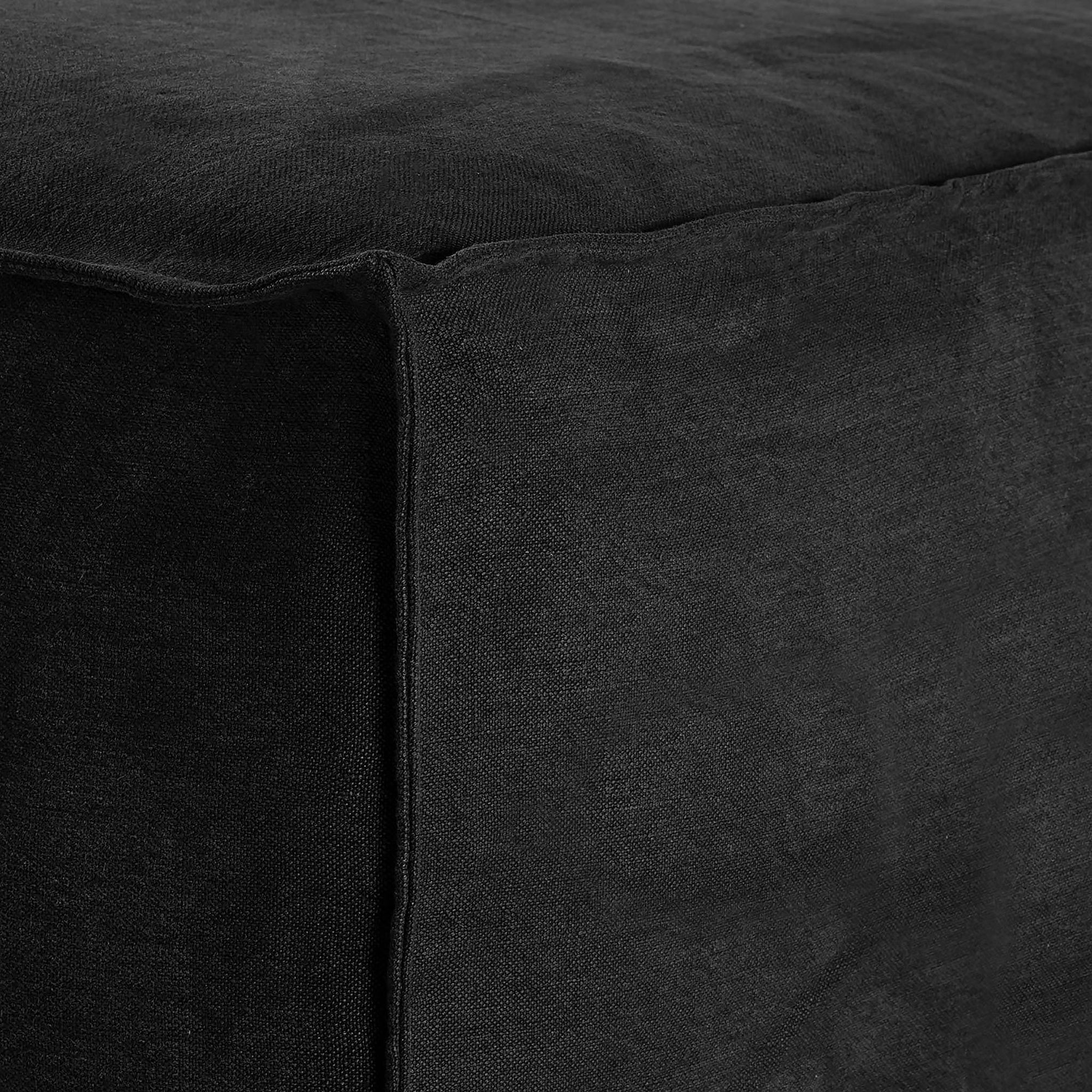 Hendrix Sofa | Curve Black Uniqwa Collections