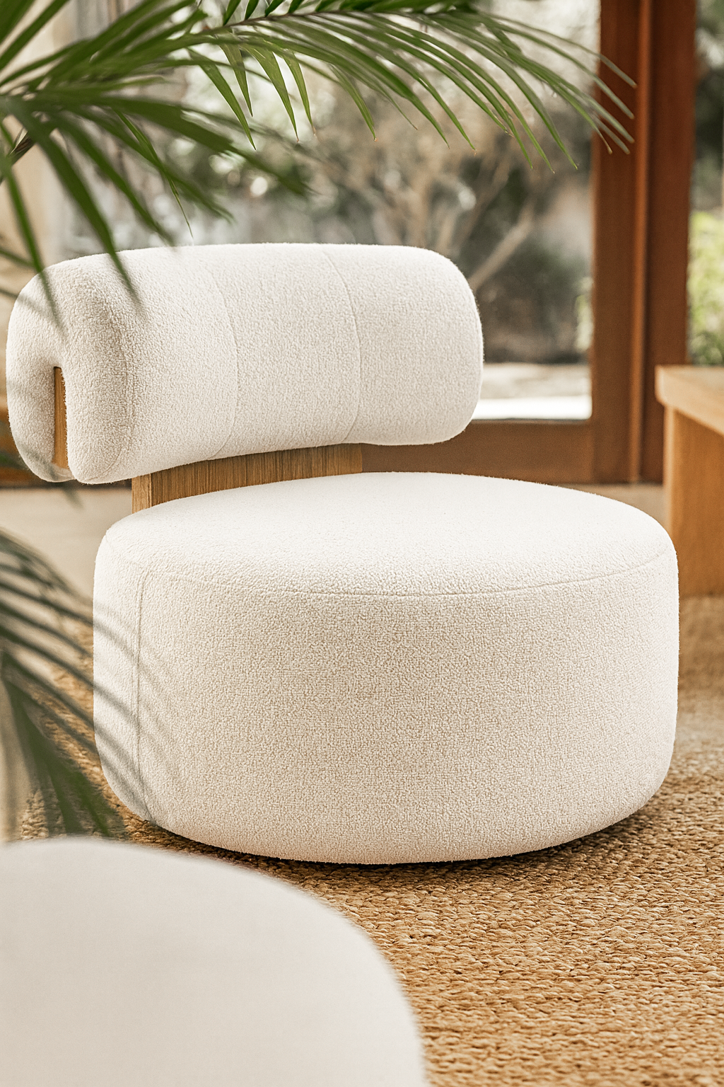 Iggy Swivel Occasional Chair | Glam Luxe Uniqwa Collections