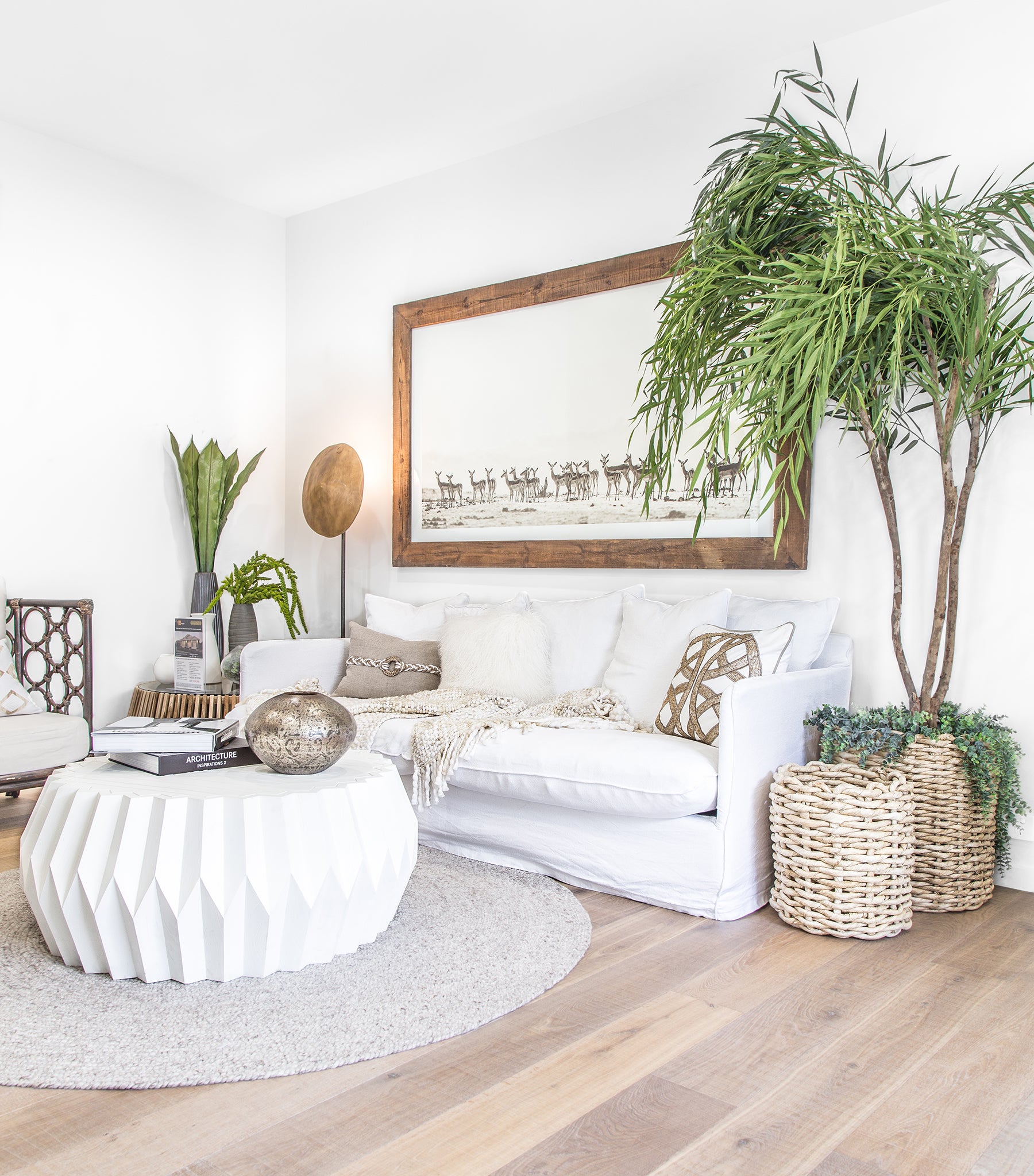 Singita Sofa | Four Seater Uniqwa Collections