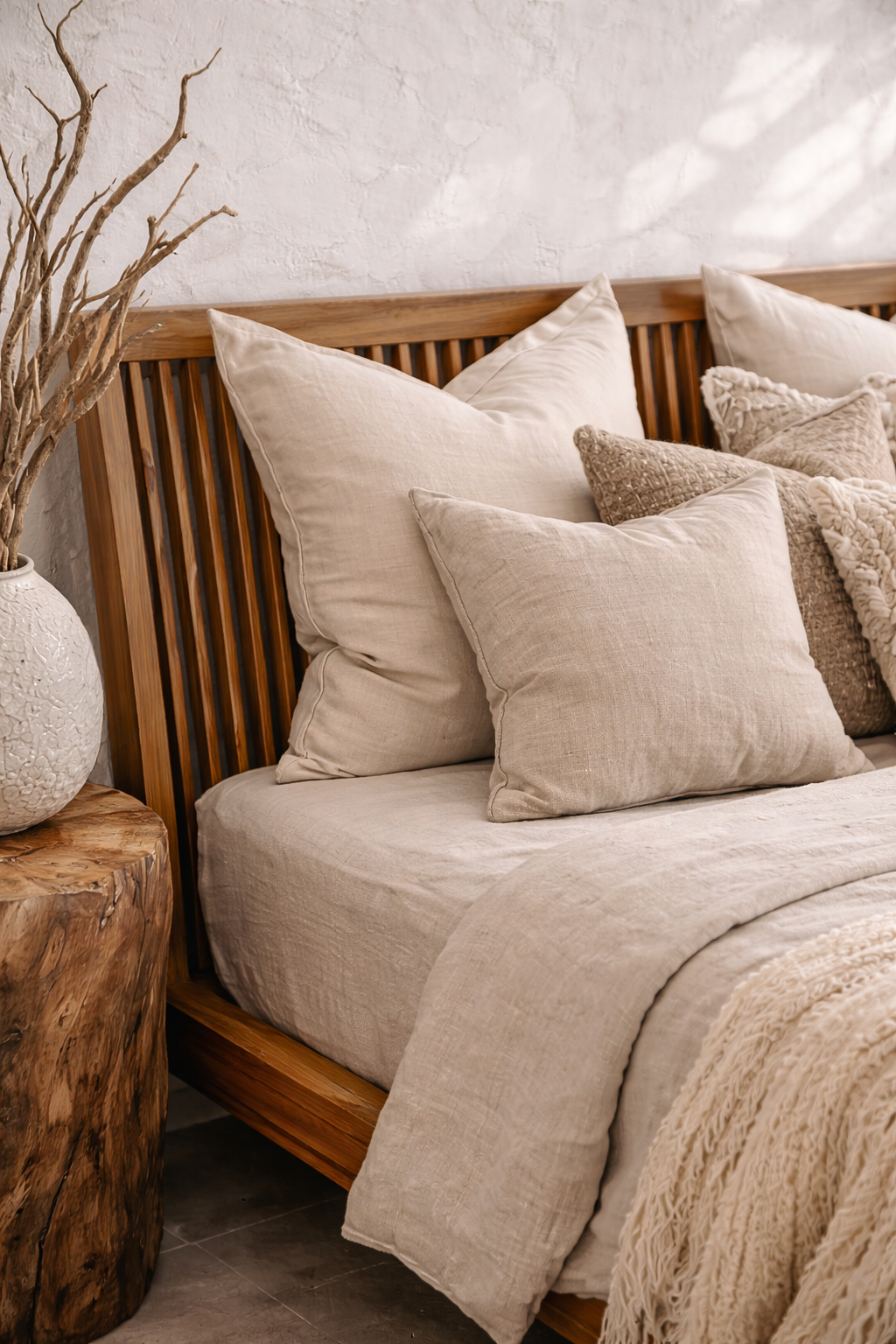 Syrah Bed Uniqwa Collections