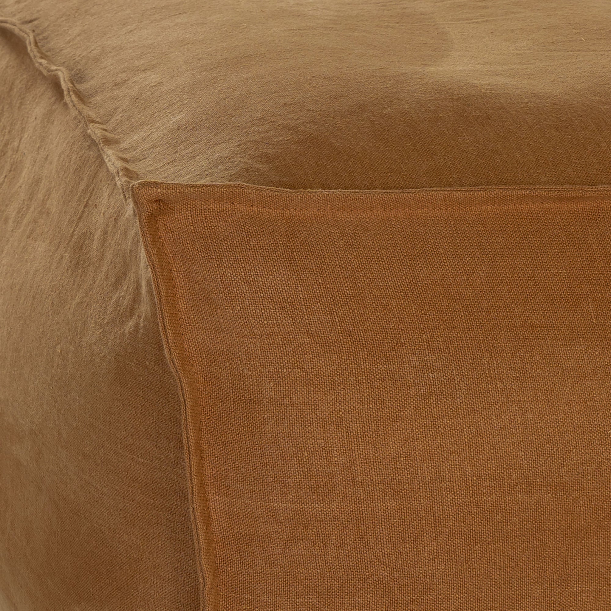 Hendrix Sofa | Corner Clay Classic Stitching Uniqwa Collections