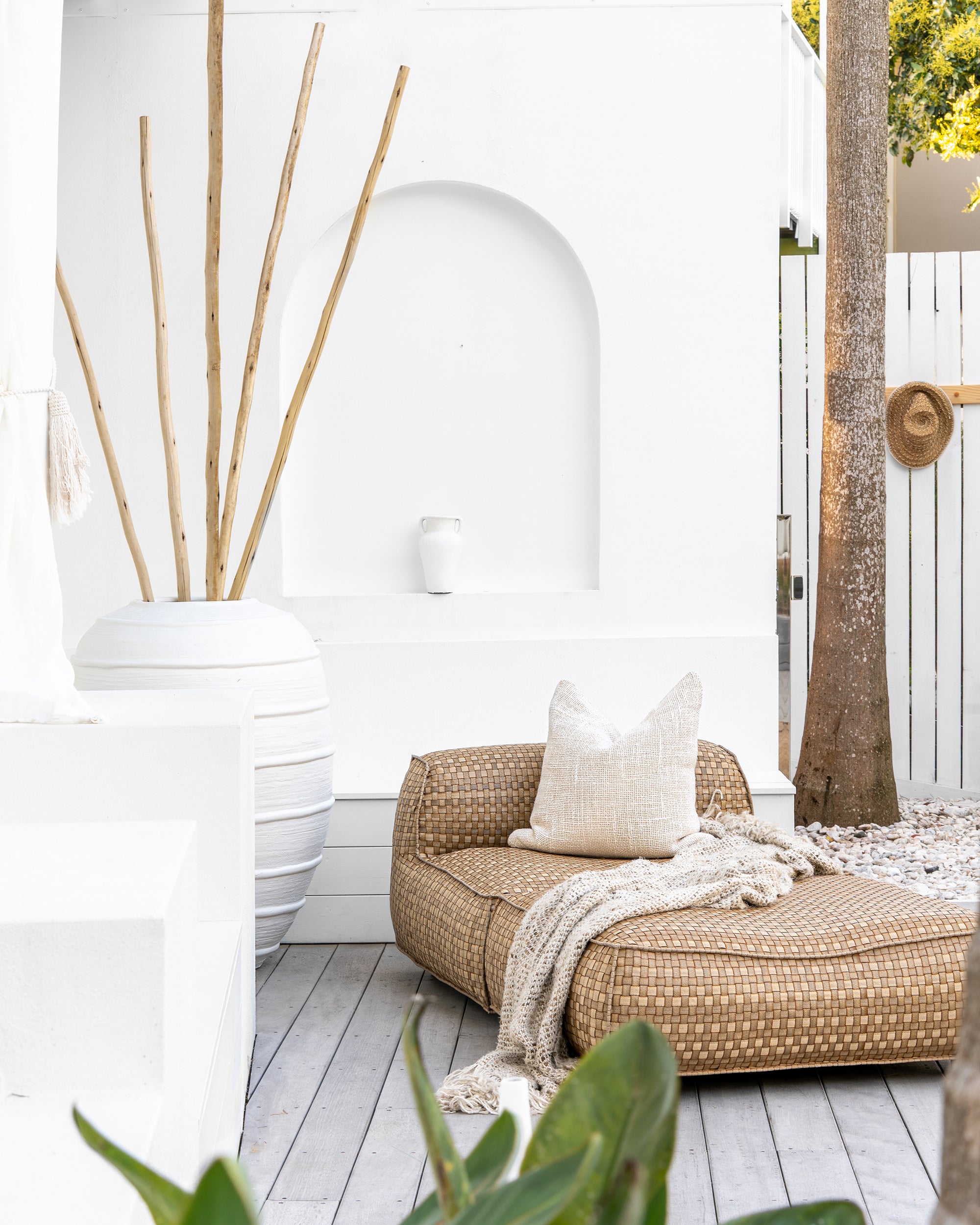 Herero Pot | White Uniqwa Collections