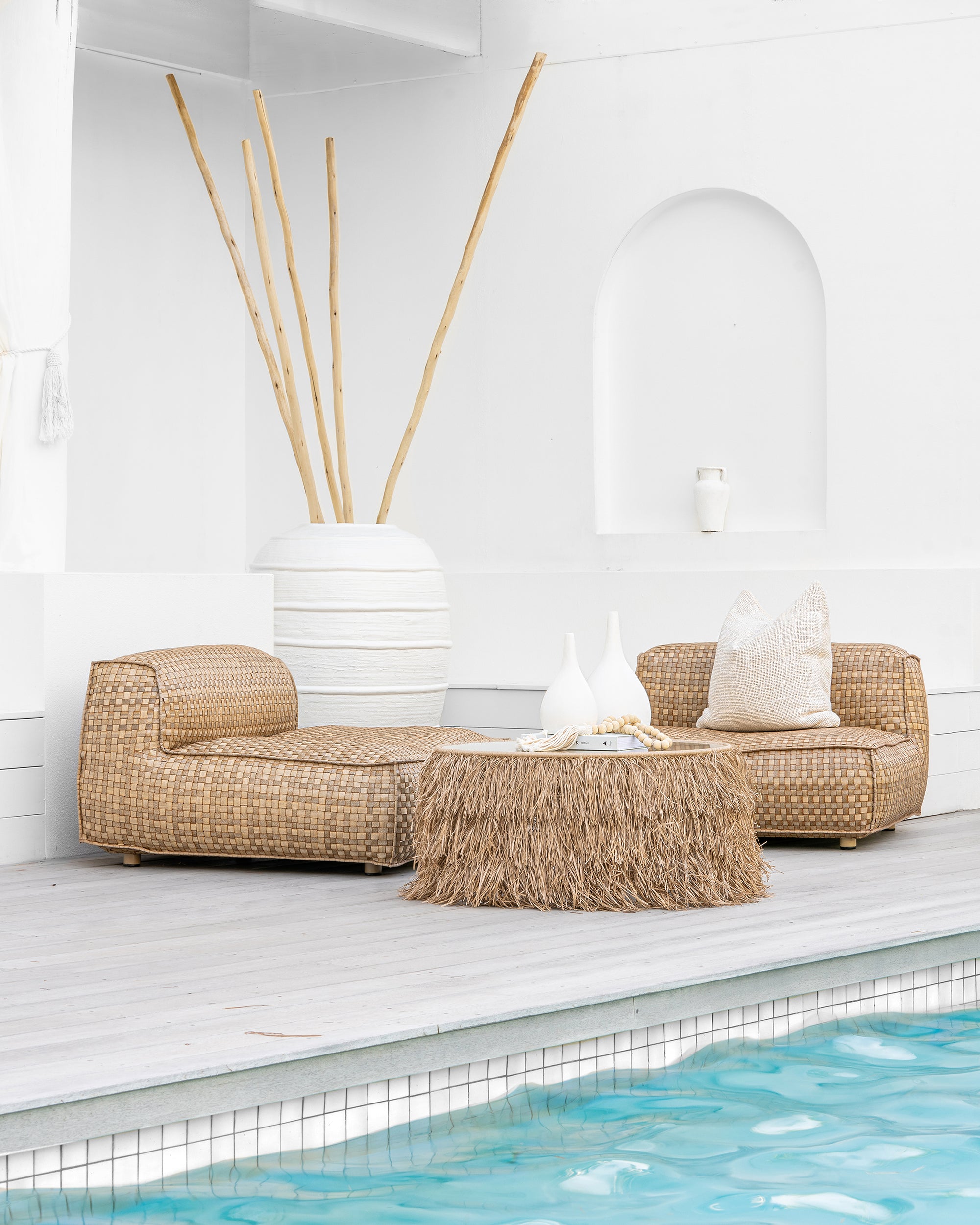 Herero Pot | White Uniqwa Collections