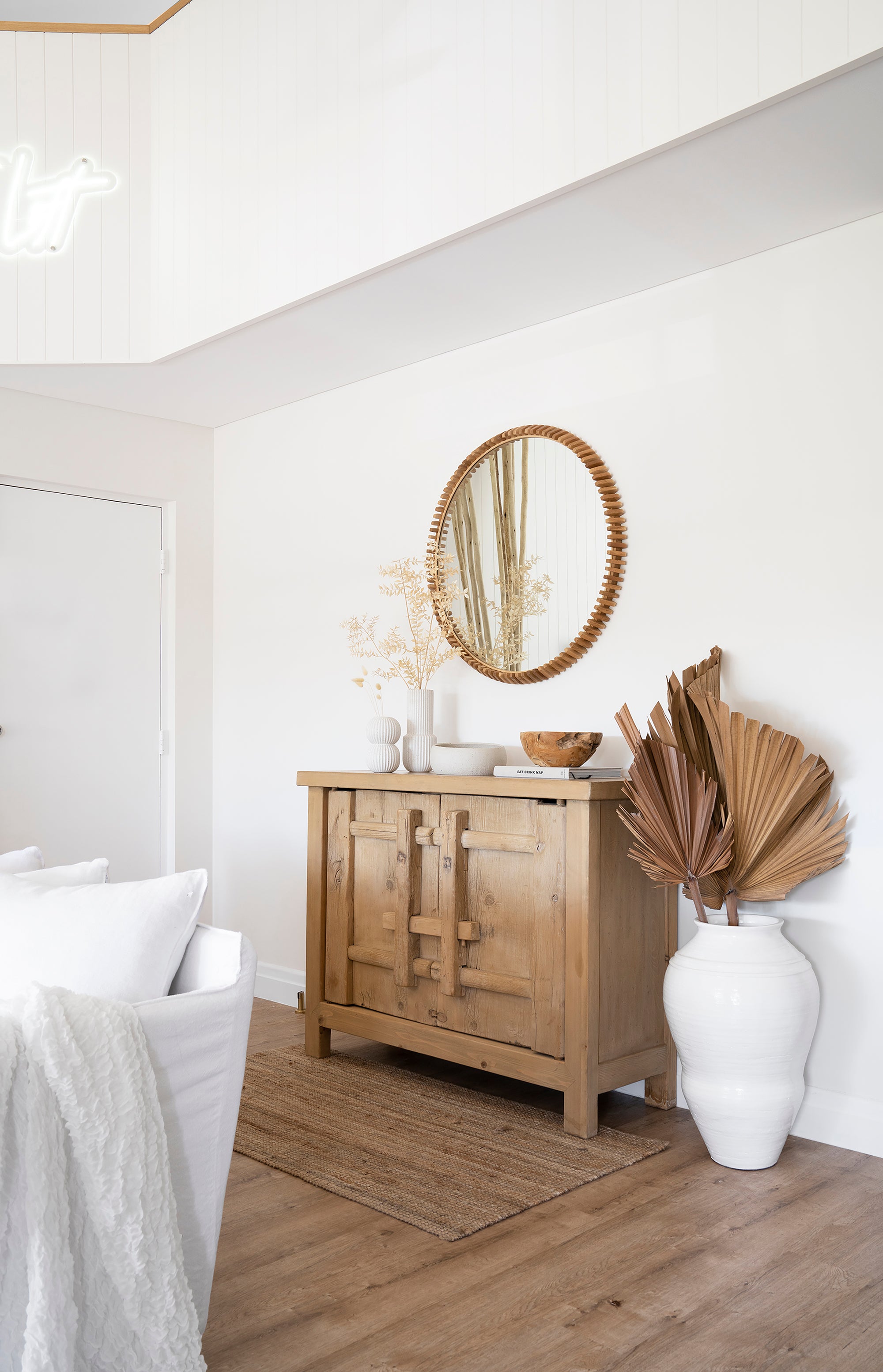 Lindi Round Mirror | Natural Uniqwa Collections