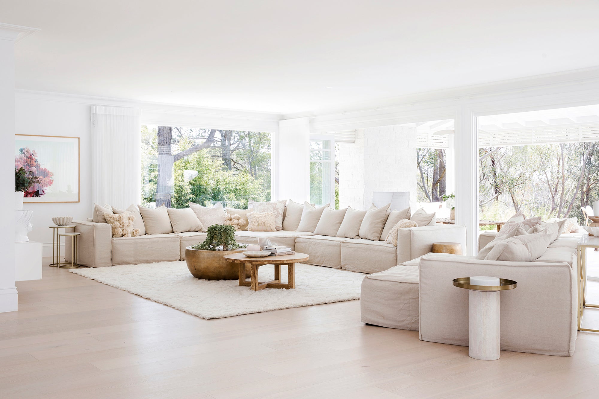 Hendrix Sofa | Corner Uniqwa Collections